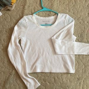 White long sleeve crop top